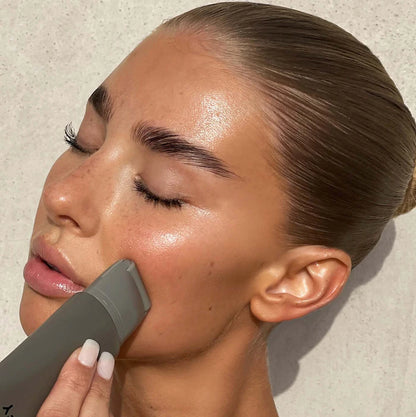 Glow and Sculpt Face Serum Primer with Niacinamide *PRE-ORDER*