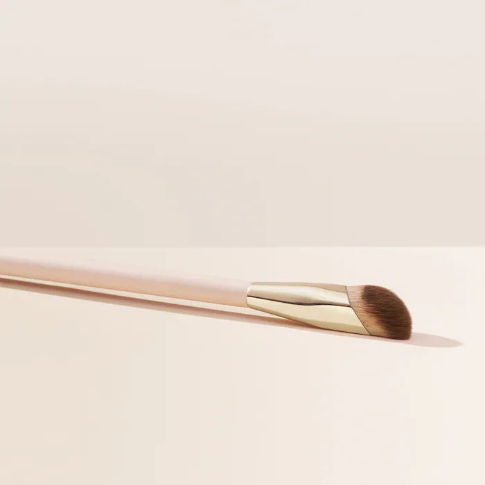 Liquid Touch Concealer Brush *PRE-ORDER*